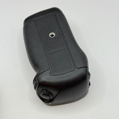 LOT 45: Nikon D600 DSLR Camera Body w/ [Pro]Master Vertical Battery Grip