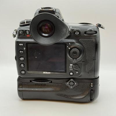LOT 46: Nikon D700 DSLR Camera Body w/ Power2000 VP-MBD10 Vertical Battery Grip