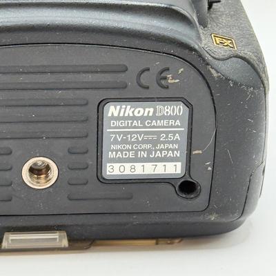 LOT 47: Nikon D800 DSLR Camera w/ Vello BG-N7 Vertical Battery Grip, Original Box, Manuals