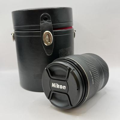 LOT 55: Nikon ED Silent Wave Motor AF-S Nikkor 28-70mm 1:2.8 D Lens w/ 77mm UV Filter & Nikon CL-74 Lens Case