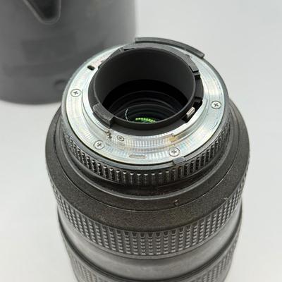 LOT 55: Nikon ED Silent Wave Motor AF-S Nikkor 28-70mm 1:2.8 D Lens w/ 77mm UV Filter & Nikon CL-74 Lens Case
