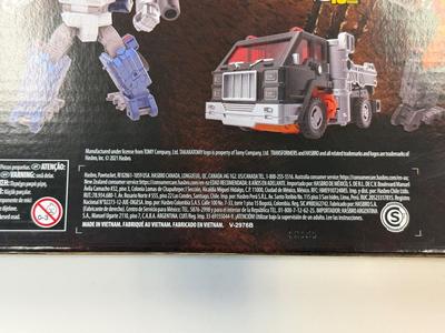 LOT 62: 3/4 Hasbro Transformers Generations Kingdom War on Cybertron Golden Ring Toy Boxes