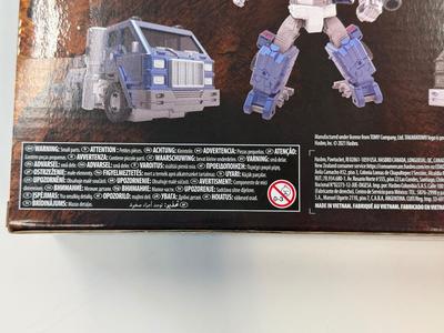 LOT 62: 3/4 Hasbro Transformers Generations Kingdom War on Cybertron Golden Ring Toy Boxes