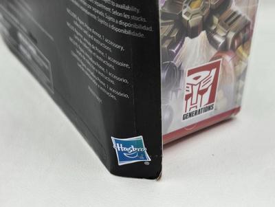 LOT 63: Transformers Power of the Primes Toys NIB