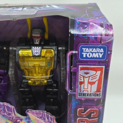 LOT 67: Transformers Legacy Toys NIB