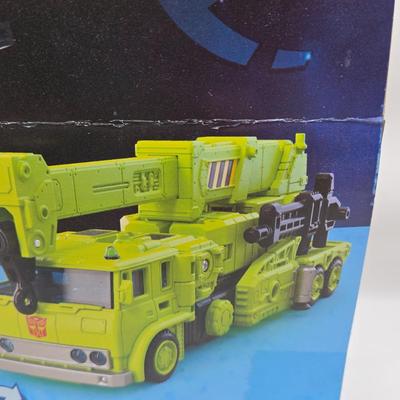 LOT 67: Transformers Legacy Toys NIB