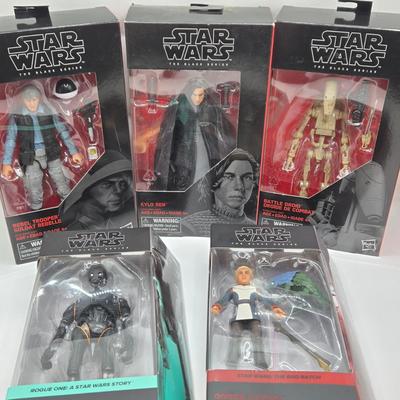 LOT 68: Variety of Star Wars Action Figures NIB
