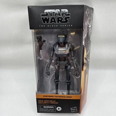 LOT 69: Variety of Star Wars Action Figures NIB