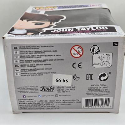 LOT 72: Multiple Funko Pops Featuring Music Stars NIB