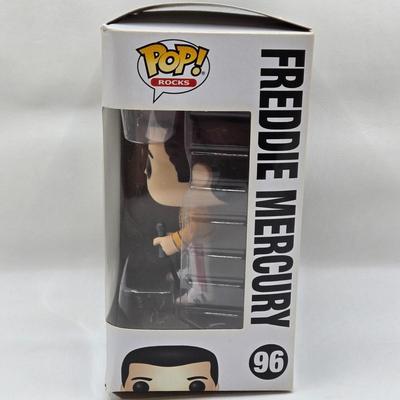 LOT 72: Multiple Funko Pops Featuring Music Stars NIB
