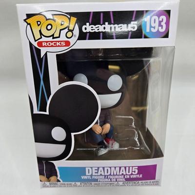 LOT 72: Multiple Funko Pops Featuring Music Stars NIB