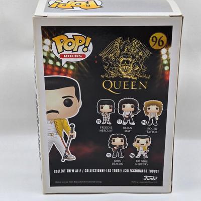 LOT 72: Multiple Funko Pops Featuring Music Stars NIB