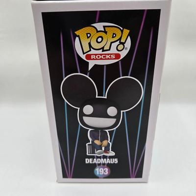 LOT 72: Multiple Funko Pops Featuring Music Stars NIB