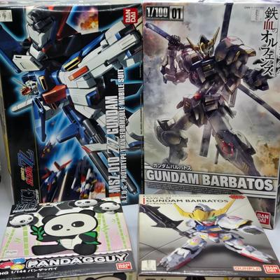 LOT 74: Ban Dai Toys NIB