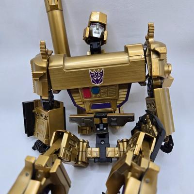 LOT 78: Various Transformers Toys