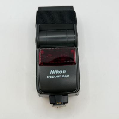 LOT 83: Nikon AF Nikkor 50mm 1:1.8 D f/1.8 Prime Lens w/ 52mm Calumet Traditional UV Filter & Nikon Speedlight SB-600 External Flash