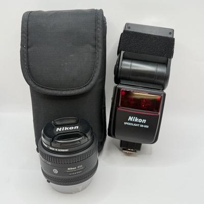 LOT 83: Nikon AF Nikkor 50mm 1:1.8 D f/1.8 Prime Lens w/ 52mm Calumet Traditional UV Filter & Nikon Speedlight SB-600 External Flash