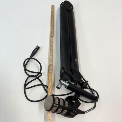 LOT 87: Røde PodMic w/ iXtech Boom Arm