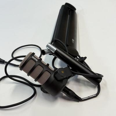 LOT 87: Røde PodMic w/ iXtech Boom Arm