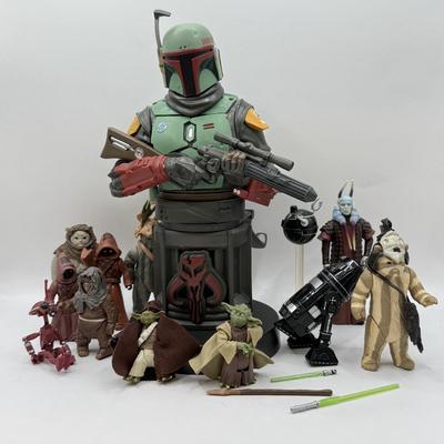 LOT 88: Star Wars Collection: Cable Guys Boba Fett The Mandelorian Figure/Bust & Small Character Toys