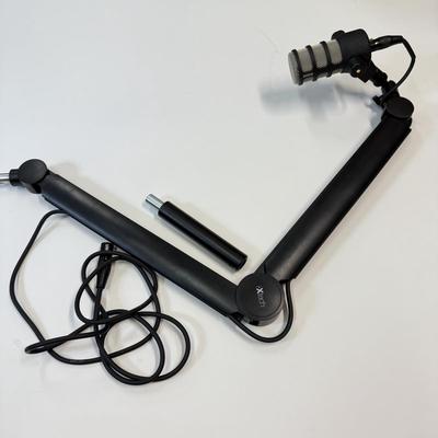 LOT 90: Røde PodMic w/ iXtech Boom Arm