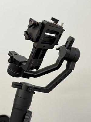 LOT 91: Zhiyun-Tech Crane 2 3-Axis Camera Stabilizer Bluetooth RoHS Model CRA02