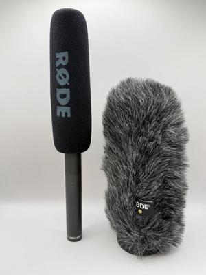 LOT 97: Røde NTG-2 Microphone w/ 2 Covers incl. "Dead Cat" 21/22