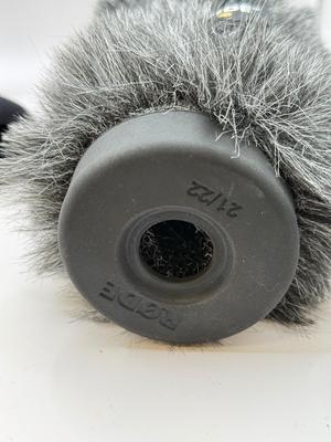 LOT 97: Røde NTG-2 Microphone w/ 2 Covers incl. "Dead Cat" 21/22