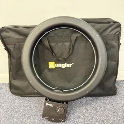 LOT 98: Circo 19" LED Ring Light CI-LR21