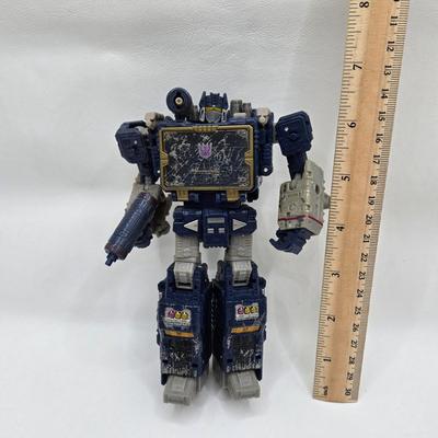 LOT 121: Large Variety of Transformers Toys