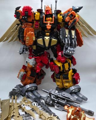 LOT 122: Robot Building Toy