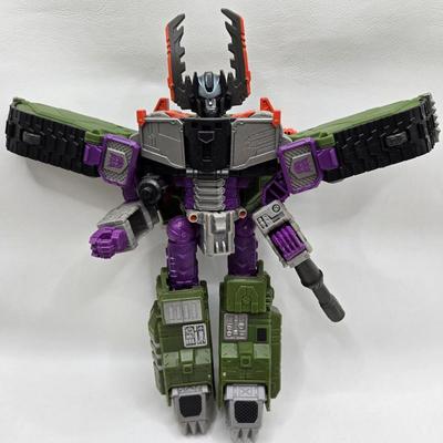 LOT 123: Multiple Transformers Toys