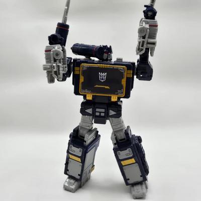 LOT 124: Large Variety of Transformers and Other Toys