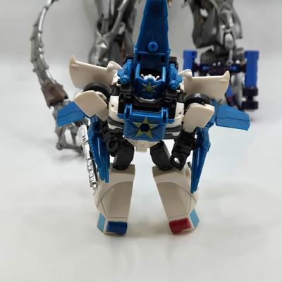 LOT 124: Large Variety of Transformers and Other Toys