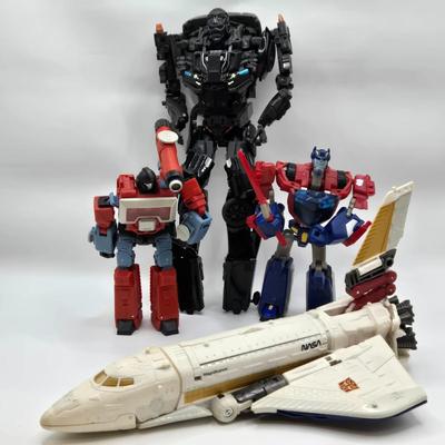 LOT 124: Large Variety of Transformers and Other Toys