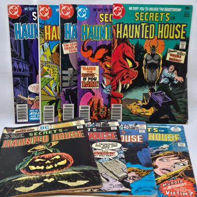 LOT 125: Secrets of Haunted House Comic Books