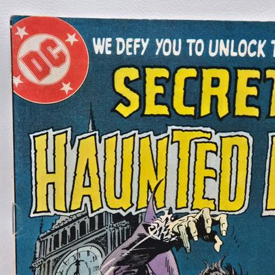LOT 125: Secrets of Haunted House Comic Books