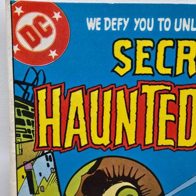LOT 125: Secrets of Haunted House Comic Books