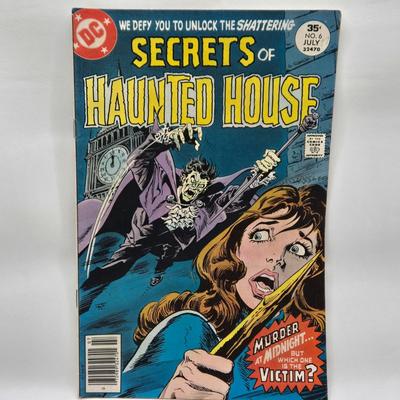 LOT 125: Secrets of Haunted House Comic Books