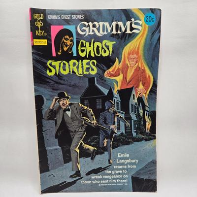 LOT 126: Grimm's Ghost Stories Comic Books
