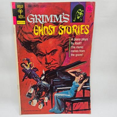 LOT 126: Grimm's Ghost Stories Comic Books