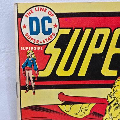 LOT 127: DC SuperGirl Comic Books