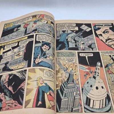 LOT 127: DC SuperGirl Comic Books