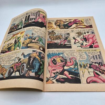 LOT 128: Adventure Comics Featuring SuperGirl