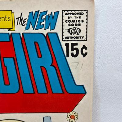 LOT 129: Adventure Comics Presents SuperGirl