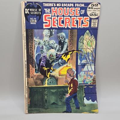 LOT 138: The House of Secrets Comic Books
