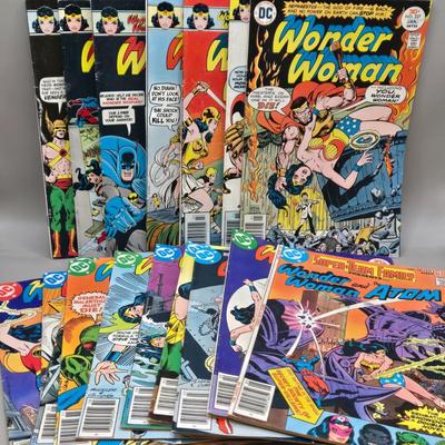 LOT 139: DC Wonder Woman Comic Books