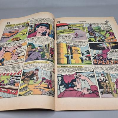 LOT 140: Lois Lane Comic Books
