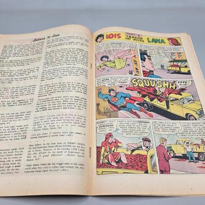 LOT 140: Lois Lane Comic Books