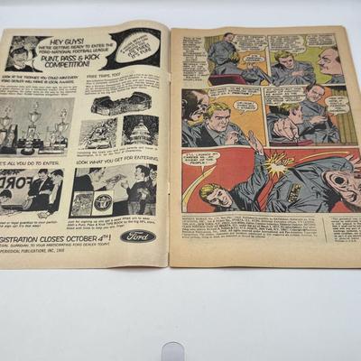 LOT 147: December 1968 DC Comics #179 The New Wonder Woman